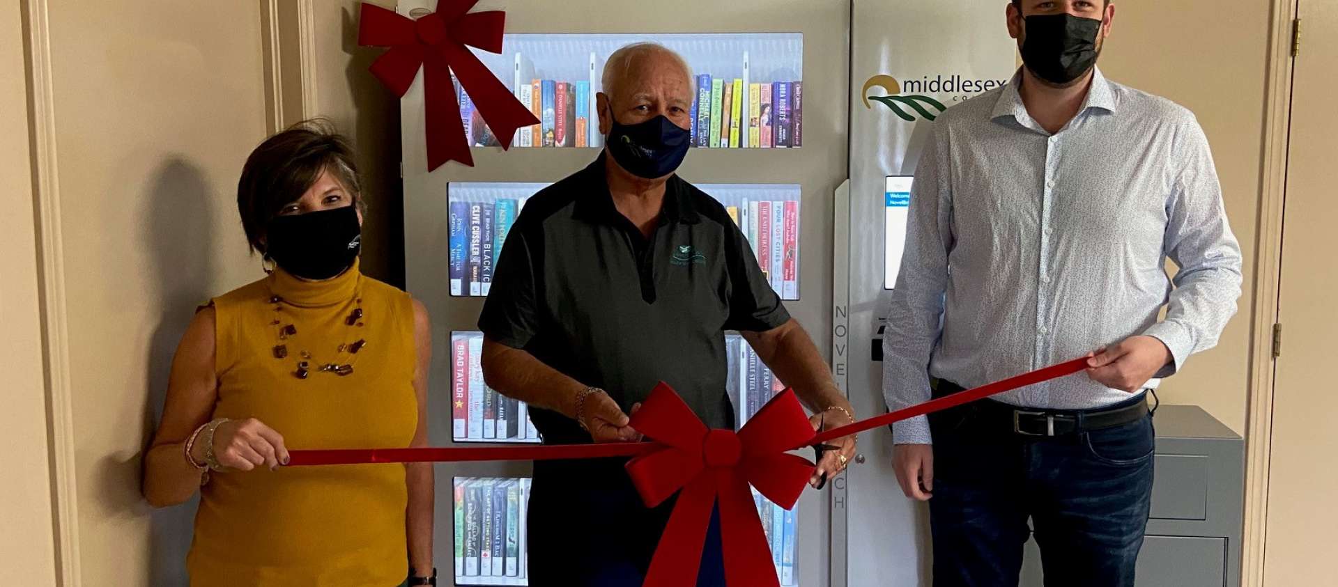 Picture of Library Kiosk ribbon cutting Picture of Library Kiosk ribbon cutting